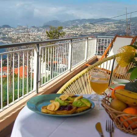 Reis Sao Goncalo Willa Funchal (Madeira)